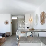 Classe 3 Etoiles Avec Terrasse A 150 M De Cavaliere - Apartmán