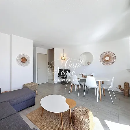 Classe 3 Etoiles Avec Terrasse A 150 M De Cavaliere - Apartmán Le Lavandou
