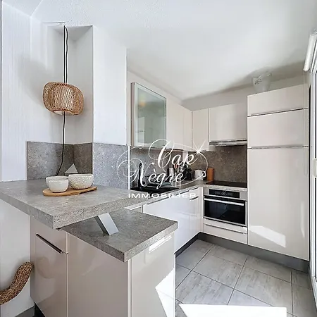 Classe 3 Etoiles Avec Terrasse A 150 M De Cavaliere - Daire Le Lavandou