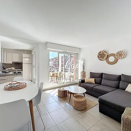 Classe 3 Etoiles Avec Terrasse A 150 M De Cavaliere - Apartmán Le Lavandou