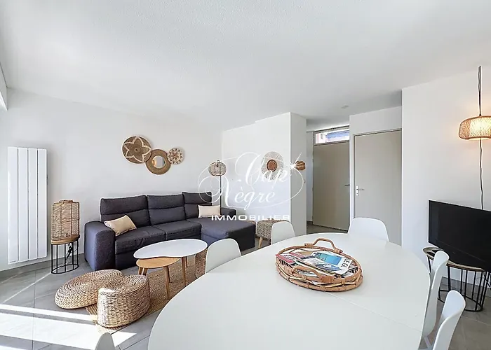 Апартаменты Classe 3 Etoiles Avec Terrasse A 150 M De Cavaliere - *