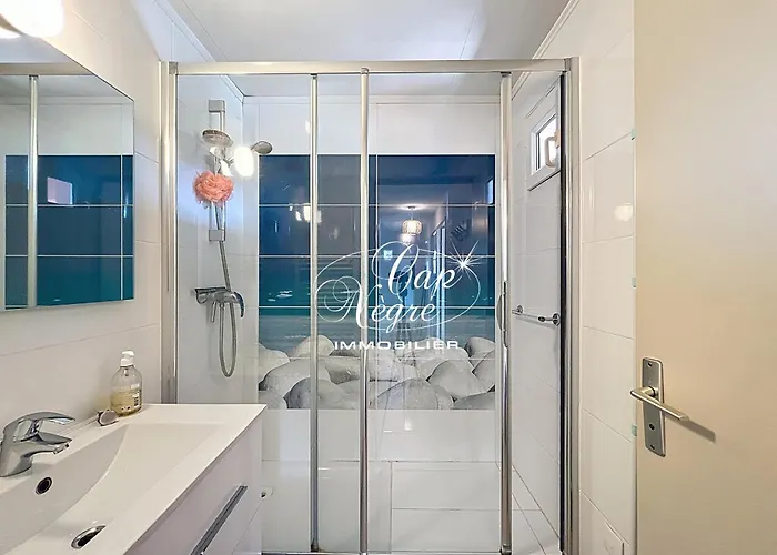 Classe 3 Etoiles Avec Terrasse A 150 M De Cavaliere - *