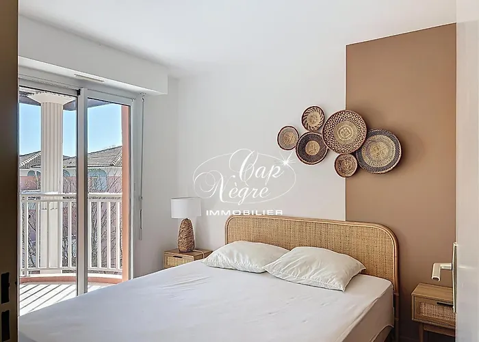 Classe 3 Etoiles Avec Terrasse A 150 M De Cavaliere - Апартаменты *